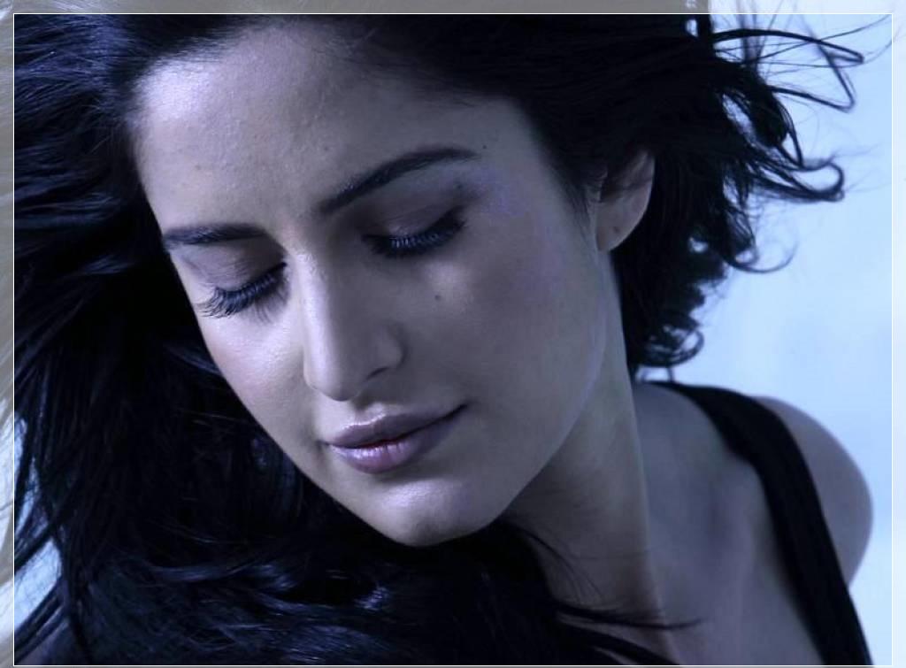 Super Hot Videos Bollywood Actress Katrina Kaif Snubs John Abraham As