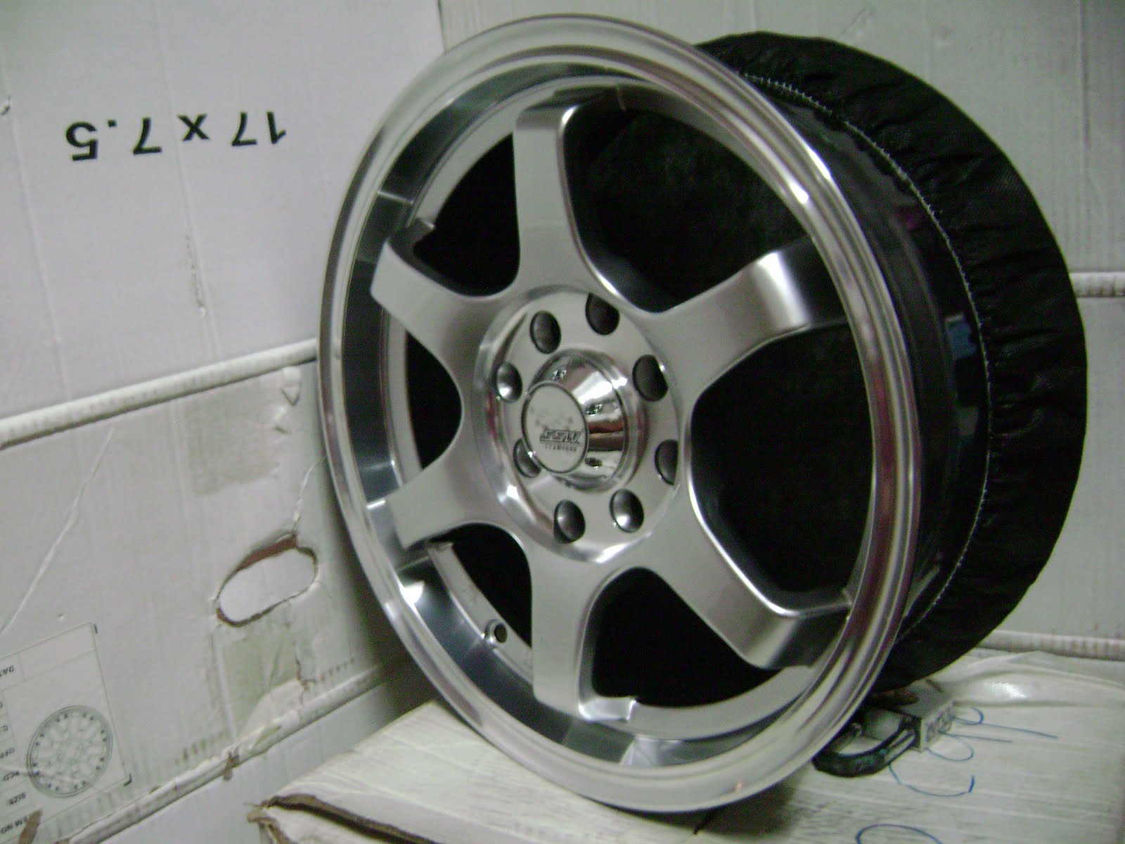 REV MOTORSPORT: 14 inch sport rims (SSW)