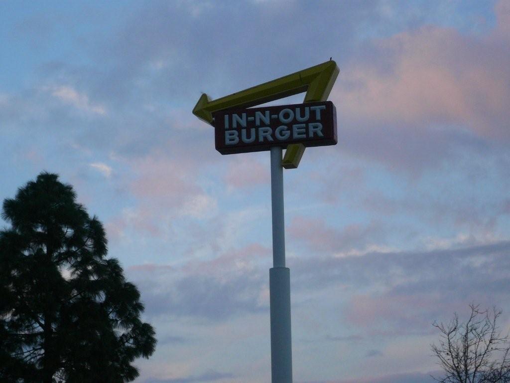 [SF+LA_in+n+out+sign.jpg]