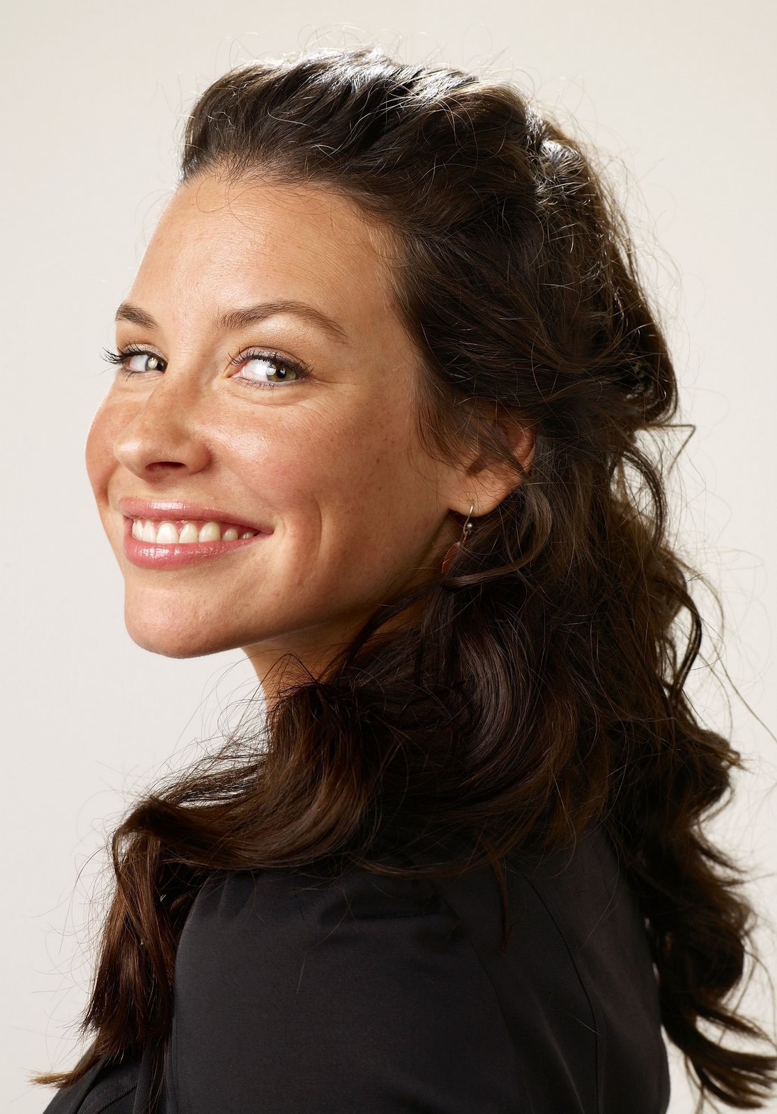 http://4.bp.blogspot.com/_T5SmjOmweFs/SMOooPJGbQI/AAAAAAAADdI/mxPGP9XOJ1Y/s1600/evi%2Bportrait%2Bsession%2BTIFF3.jpg