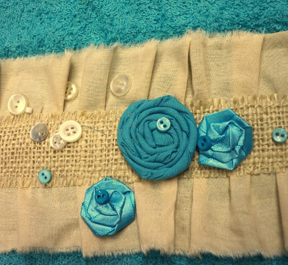 Make The Best of Things Muslin and Burlap Towel Decor