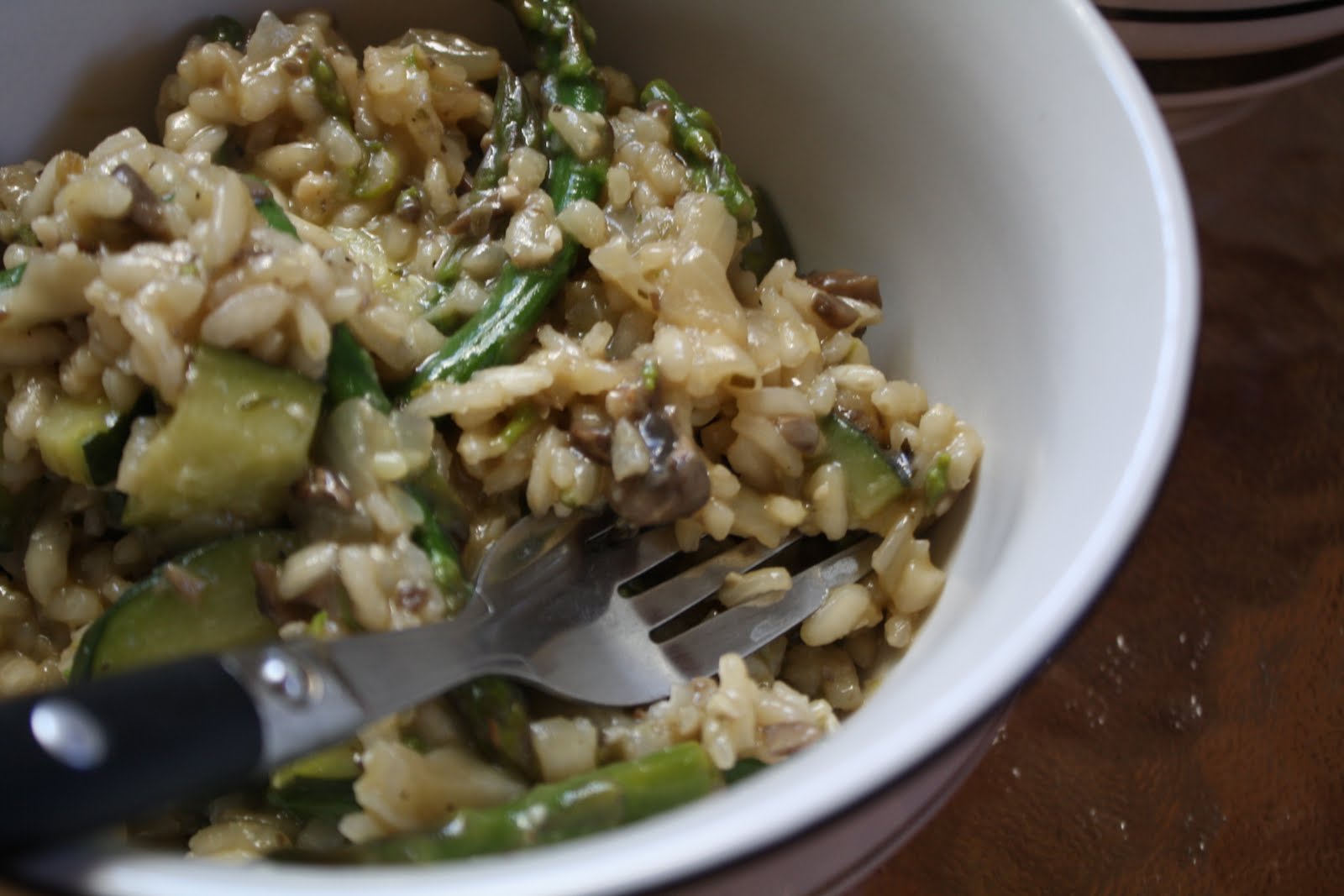 Nom Nom Nom Asparagus, Mushroom, and Zucchini Risotto