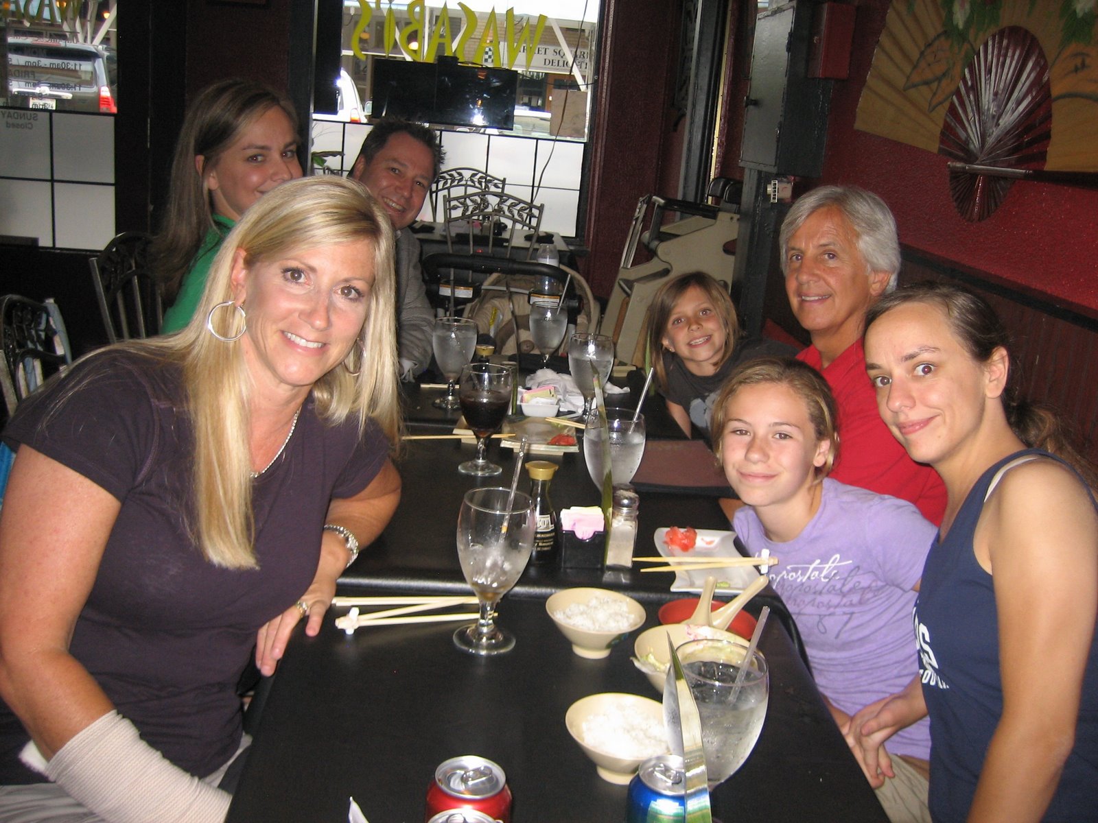 [Williamsburg+family+sushi.jpg]