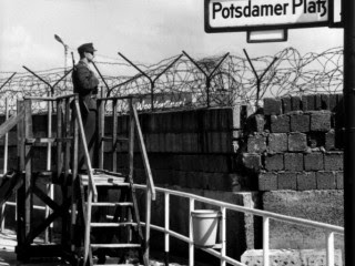 EL MURO DE BERLÍN: La Franja de la Muerte