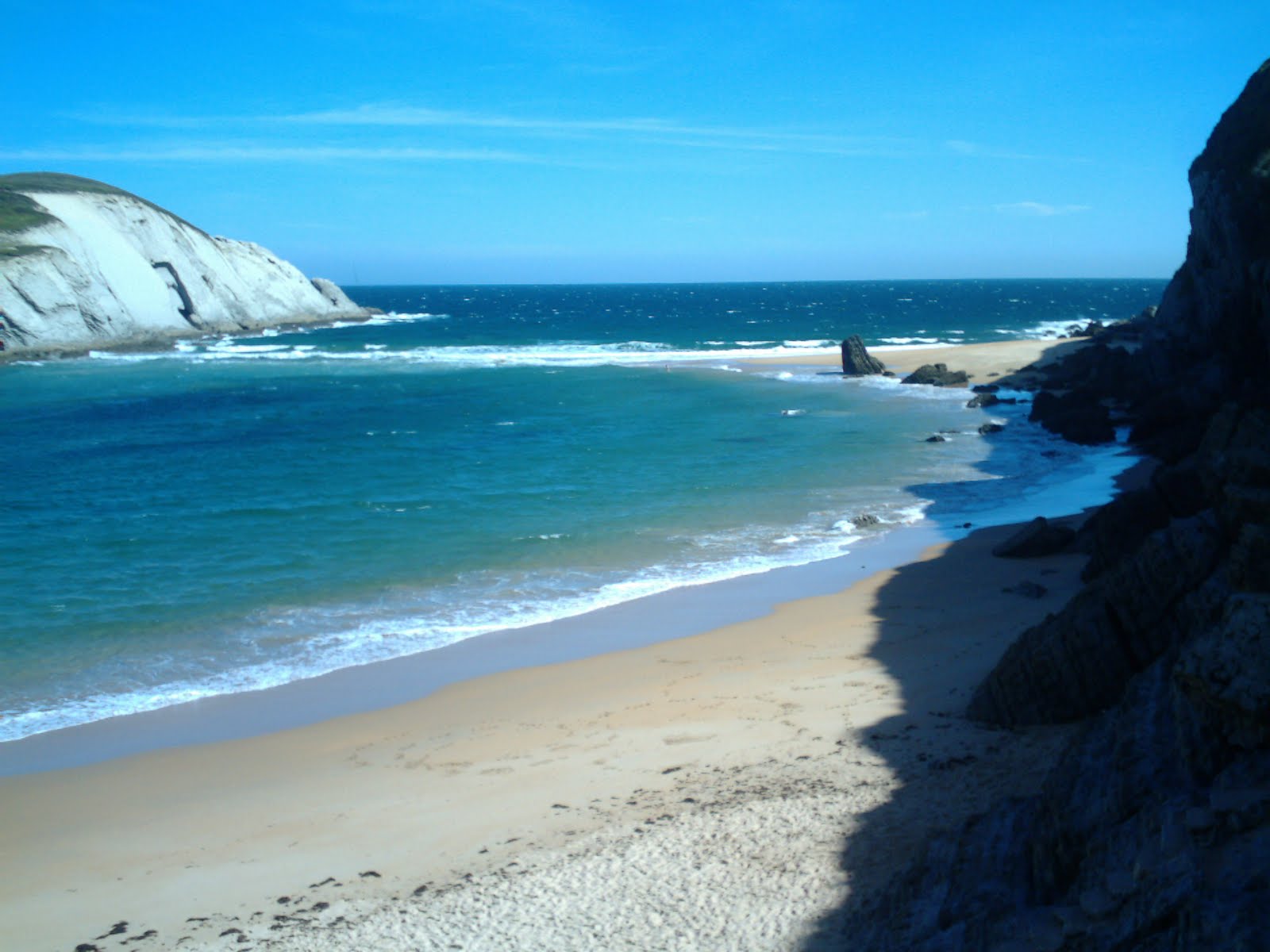 playas y paseos por la costa: PLAYA DE COVACHOS