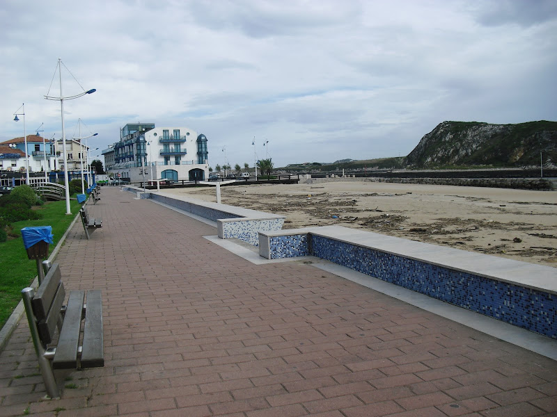 playas y paseos por la costa PLAYA LA RIBERA Y ESPIGON DE SUANCES