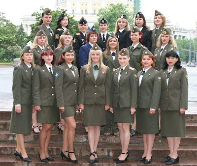 Girls in Russian army 