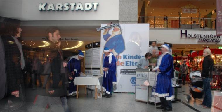 [0512-2Kiel-blauer-weihnachtsmann.jpg]
