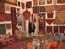 Colourful gift shop in Samarkand