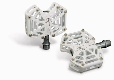 tioga_dspyder_bmx_pedal_wh.jpg