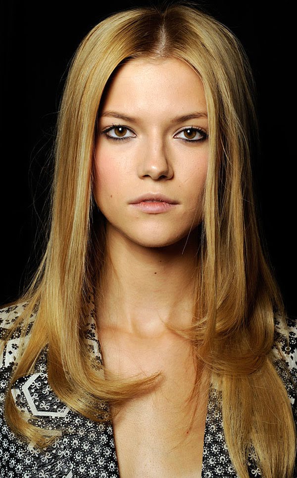 Long Center Part Hairstyles, Long Hairstyle 2011, Hairstyle 2011, New Long Hairstyle 2011, Celebrity Long Hairstyles 2131