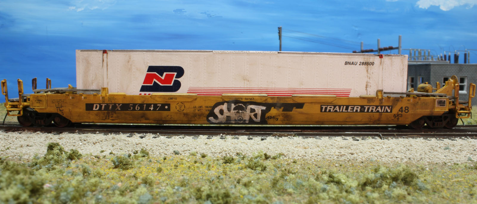 Pacific Midwestern Custom Models DTTX Trailer Train well car