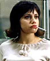 brittany-murphy-with-fag.jpg