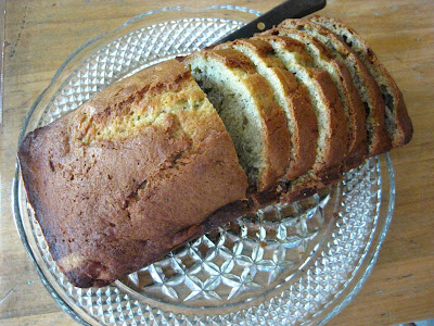 A Taste of Home Cooking: Banana Bread
