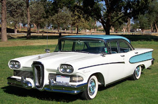 1958 Edsel Pacer 4dr sedan, taken Sept 2003. author, Loungelistener at the English Wikipedia project.