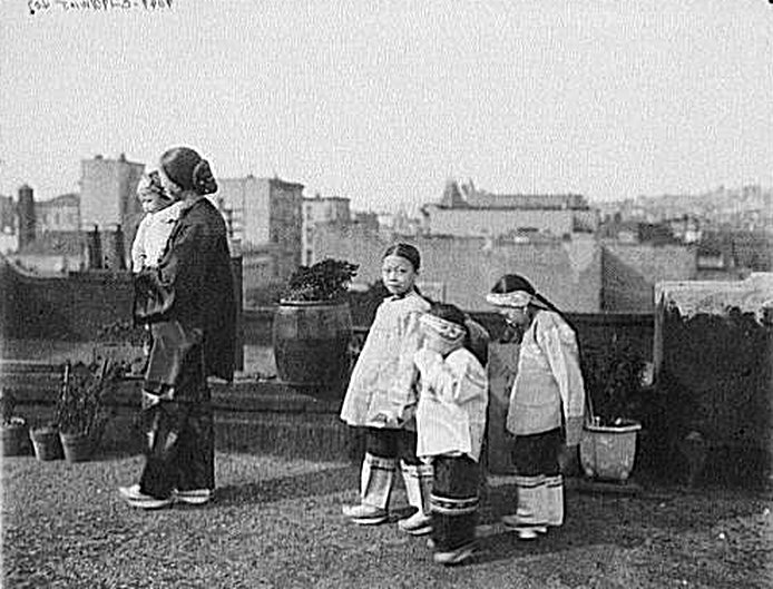 [chinese_mother_children_2.jpg]