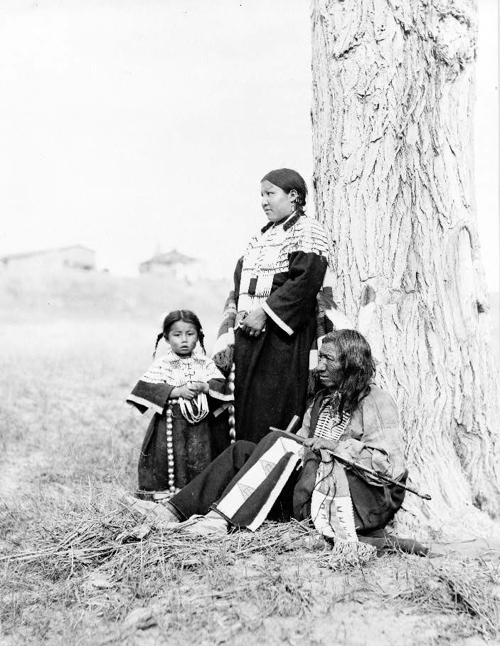 [native_american_father_2.jpg]