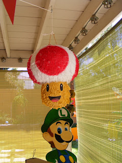 Crafty Party Ideas: TOAD PINATA