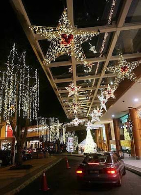 The Pictures Blog of Mr. MaLao's 2008 Christmas Decorations In Malaysia
