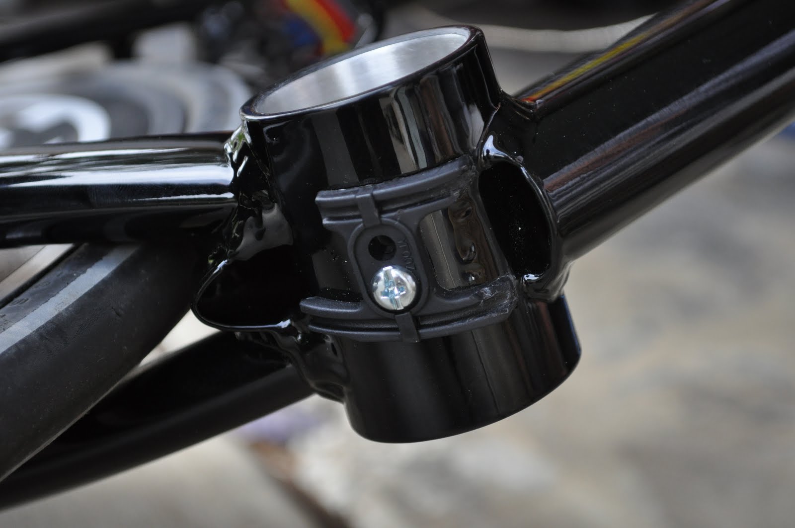 rear derailleur cable guide