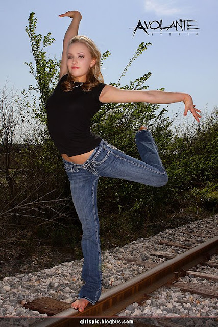 The American Athlete Nastia Liukin Dancing Photo