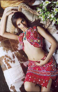 Bollywood Actress Deepika Padukone Sexy Picture