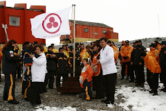 CEREMONIA INAUGURAL  BASE ESPERANZA - ANTARTIDA - 25 DE FEBRERO 2005