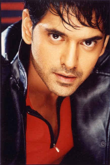 latest wallpapers of vivian dsena. makeup new images of vivian