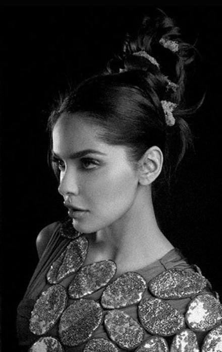 Shazahn Padamsee Estetica 2010 Scans