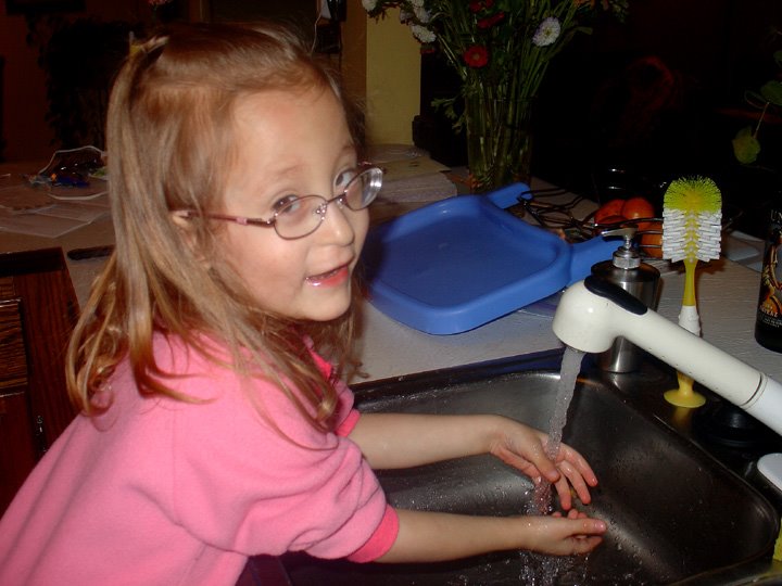 [2008.02.16hollandwashing.jpg]