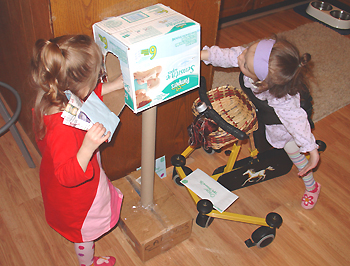 [2007.02.13HandEMailbox2.jpg]