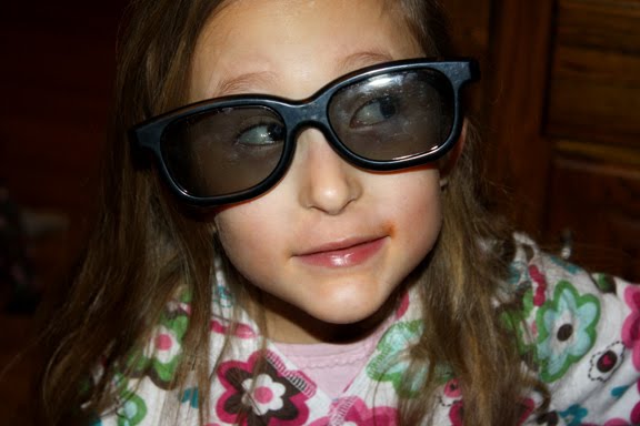 [2010.01.02HollandFunnyGlasses.jpg]