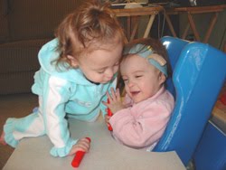 [2006.04.05HollandClimbing1.jpg]