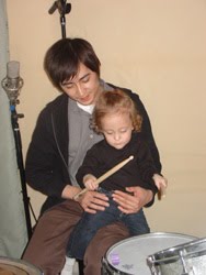 [2006.05.19HollandDrums.jpg]