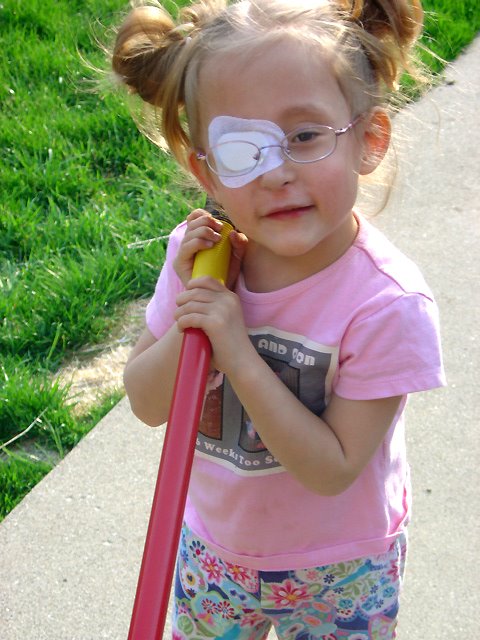 [2008.04.17HollandBroom.jpg]