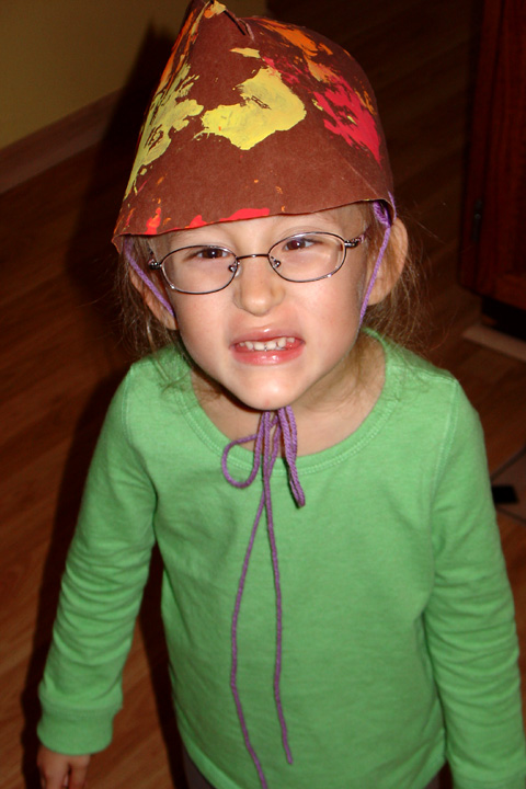 [2008.10.17HollandHat.jpg]