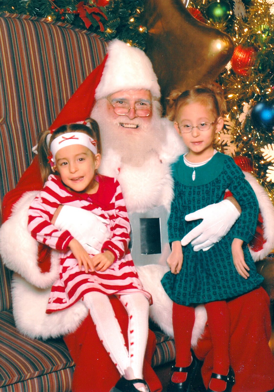 [2SantaPic2008.jpg]