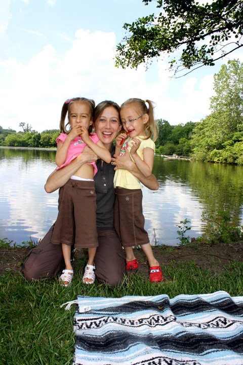 [2009.06.14Mommy'sGirls.jpg]