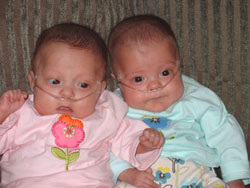 [2004.12.19Holland&Edenoncouch.jpg]