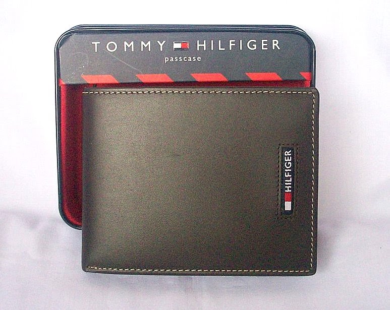 MEN SECTION: Item # 4 - 100% authentic Tommy Hilfiger brown leather men ...