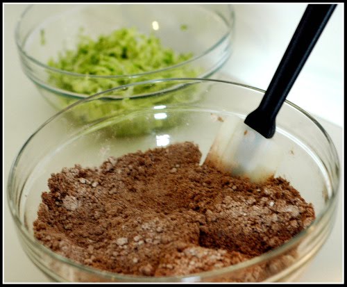 [mixing+ingredients+chocolate+zucchini.jpg]