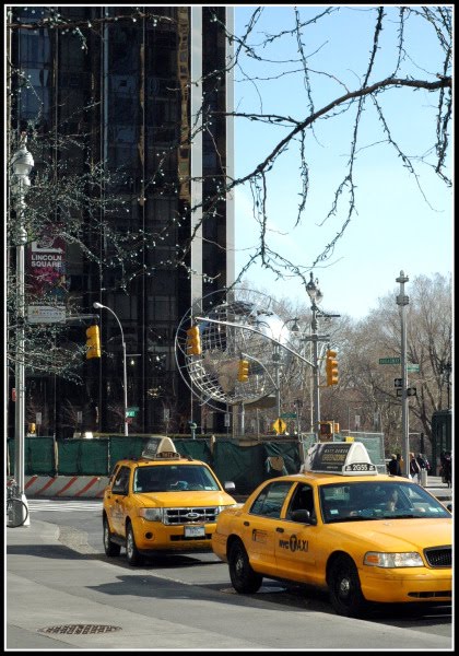 [Columbus+Circle+cabs.jpg]