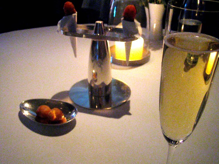 [champagne+coronet.jpg]