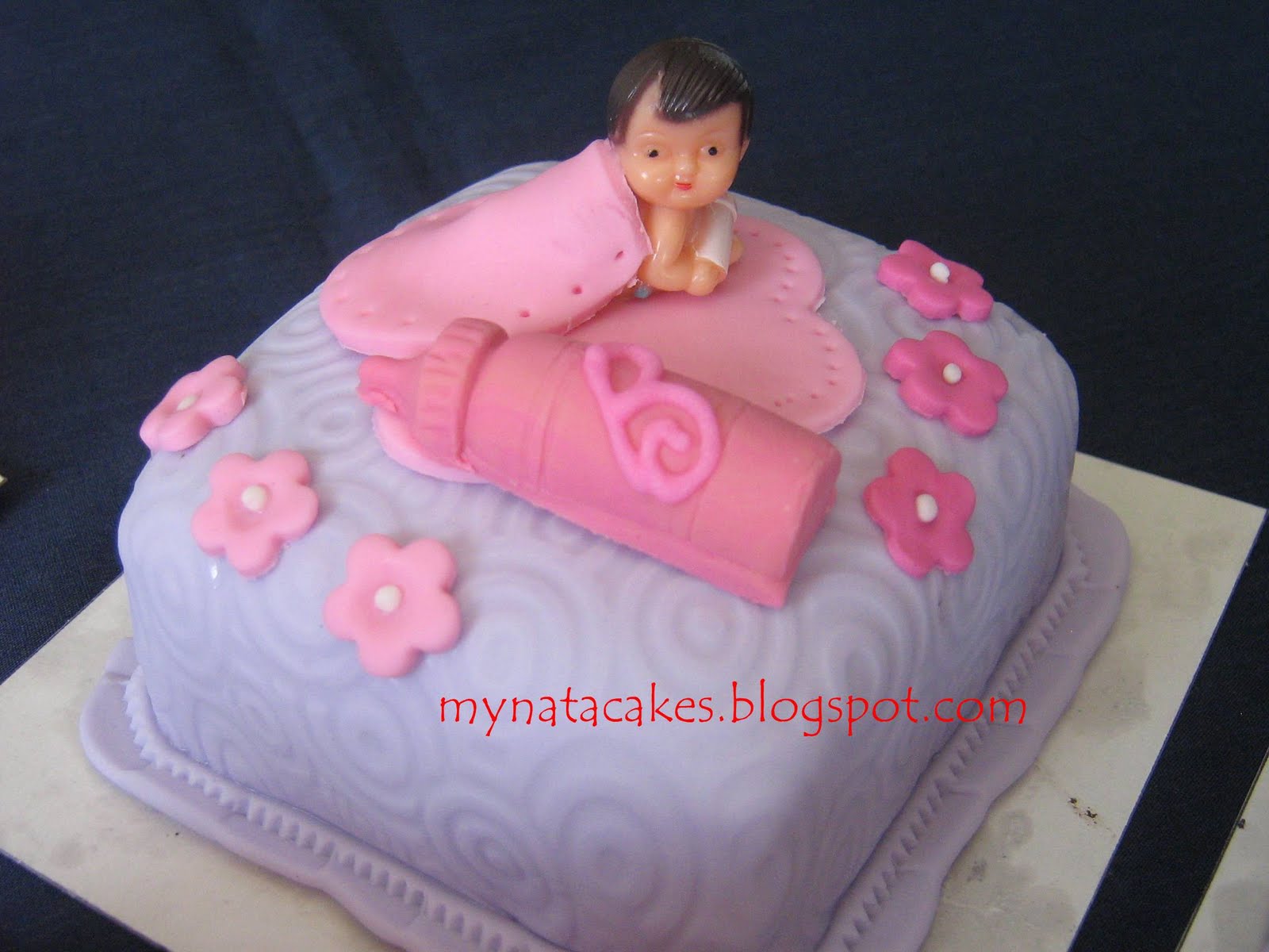 Mynata Cakes Baby One Month Cake for Beverly