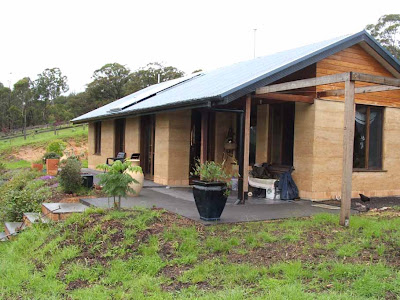 Spectacular Views, Magic Location: Gorgeous rammed earth cottage