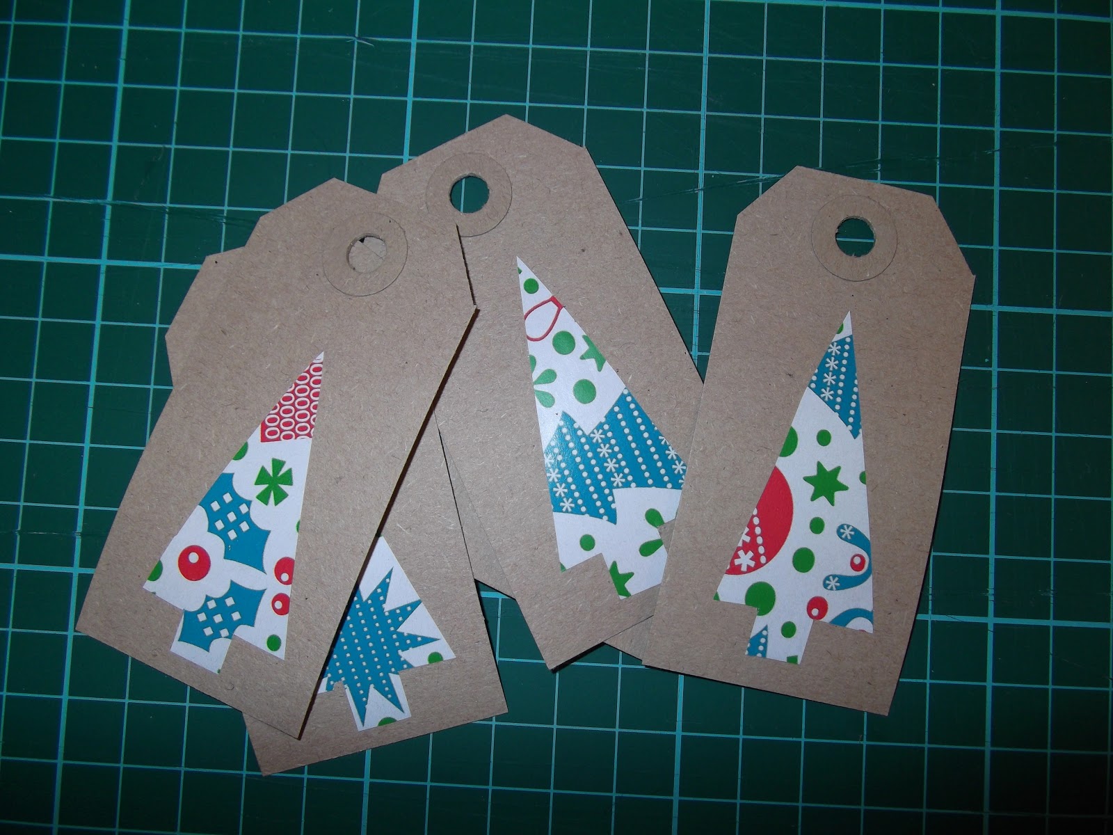 Crafty Christmas Club: Super Quick Handmade Gift Tags - Tutorial