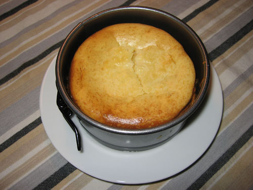 White Chocolate Cheesecake in Pan White Chocolate Cheesecake in Pan