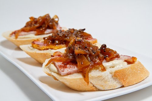 Peameal Bacon and Onion Chutney Crostini Peameal Bacon and Onion Chutney Crostini