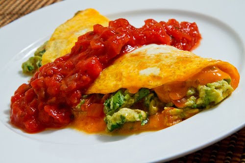 Guacamole Omelette with Salsa Guacamole Omelette with Salsa