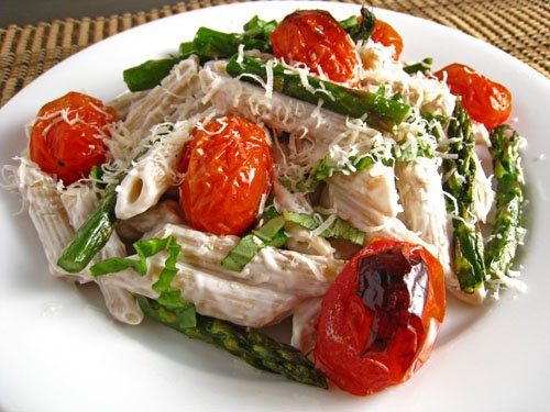 Roasted Asparagus and Grape Tomato Pasta with a Goat Cheese Sauce Roasted Asparagus and Grape Tomato Pasta with a Goat Cheese Sauce